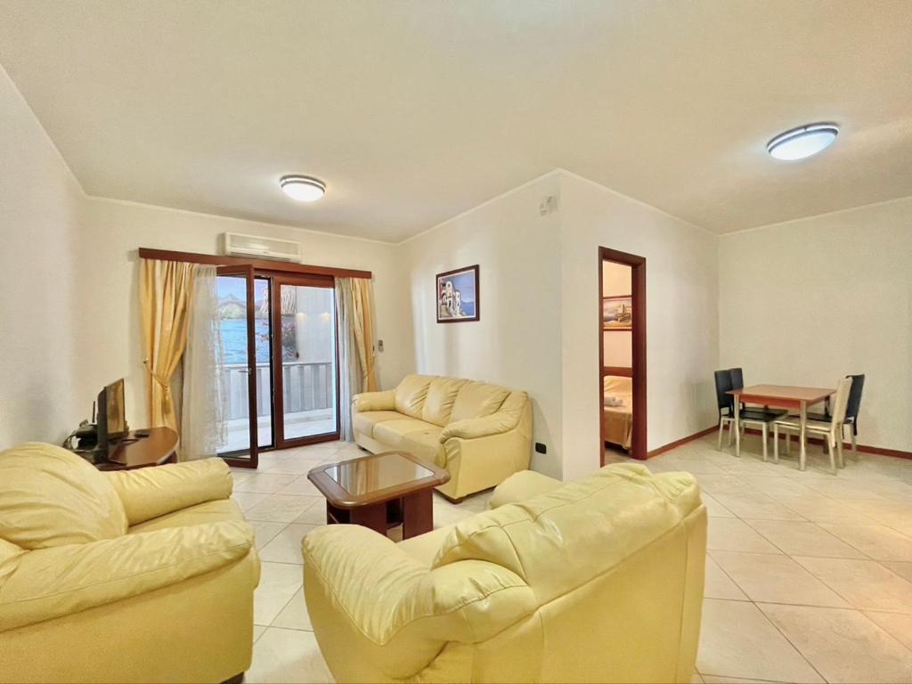 Sea View Apartments Rafailovici Budva Exterior photo