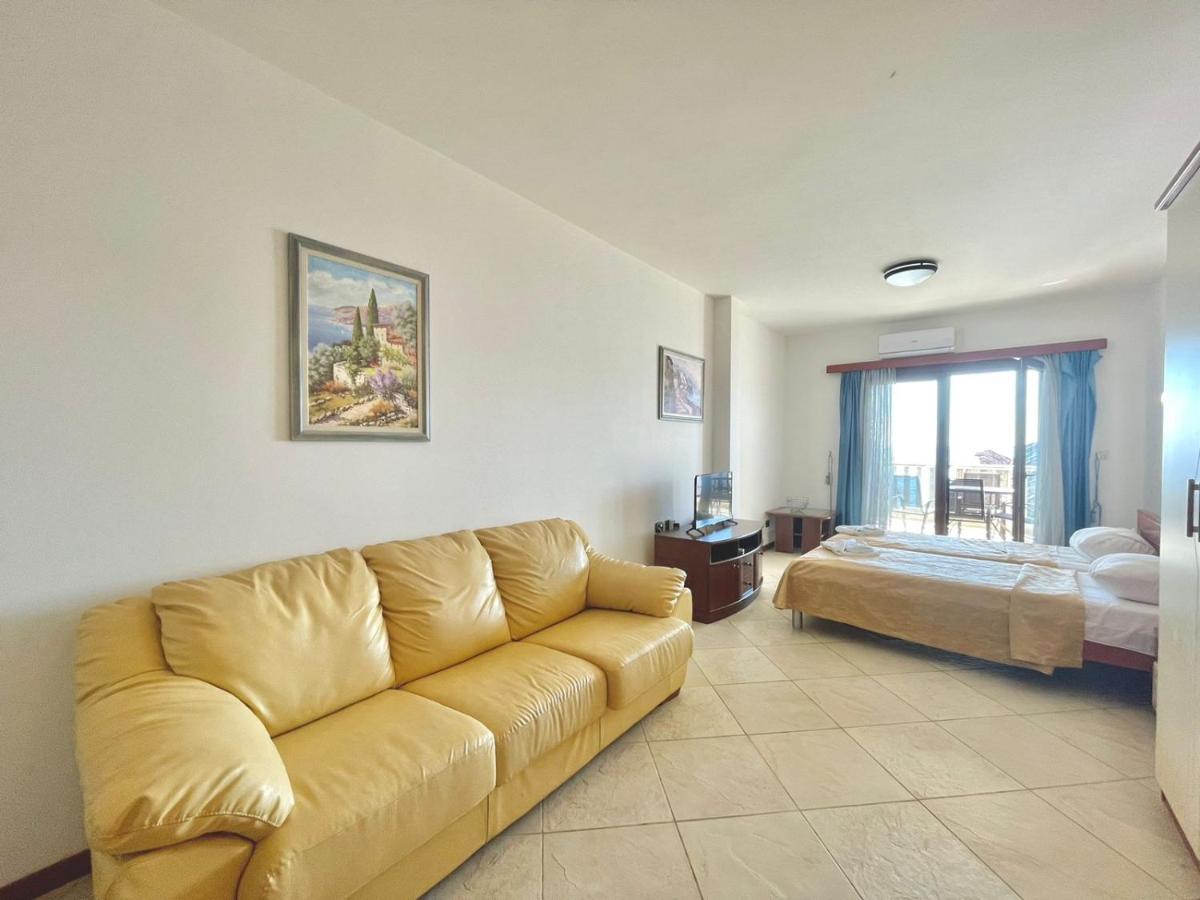 Sea View Apartments Rafailovici Budva Exterior photo