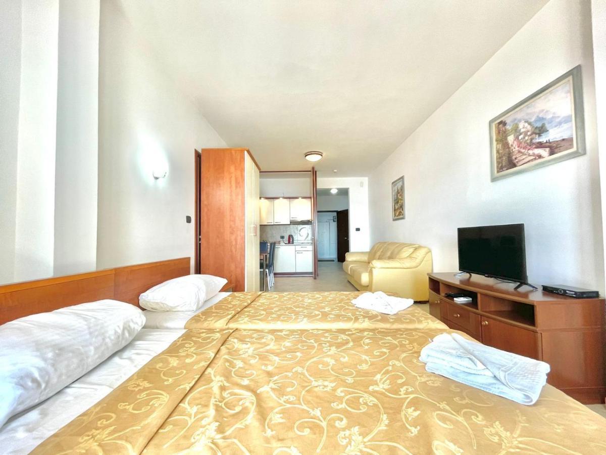 Sea View Apartments Rafailovici Budva Exterior photo